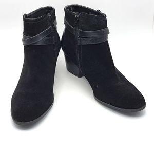 Black Leather/Suede Ankle Boots by Alex Marie. SIZE‎ 11.  S1016